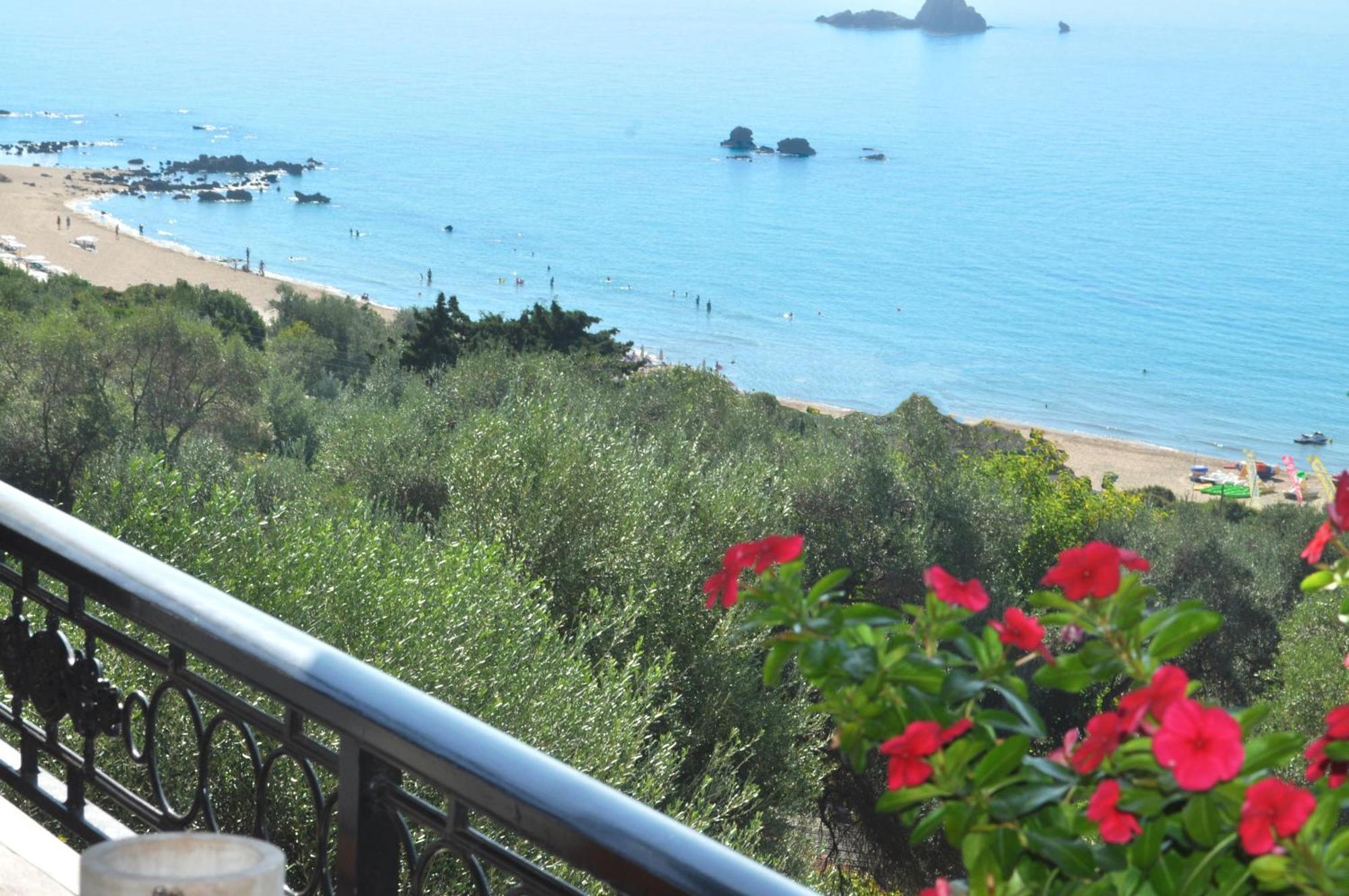 Luxury Loft Apartment With Pool - Pelekas Beach, Corfu Extérieur photo