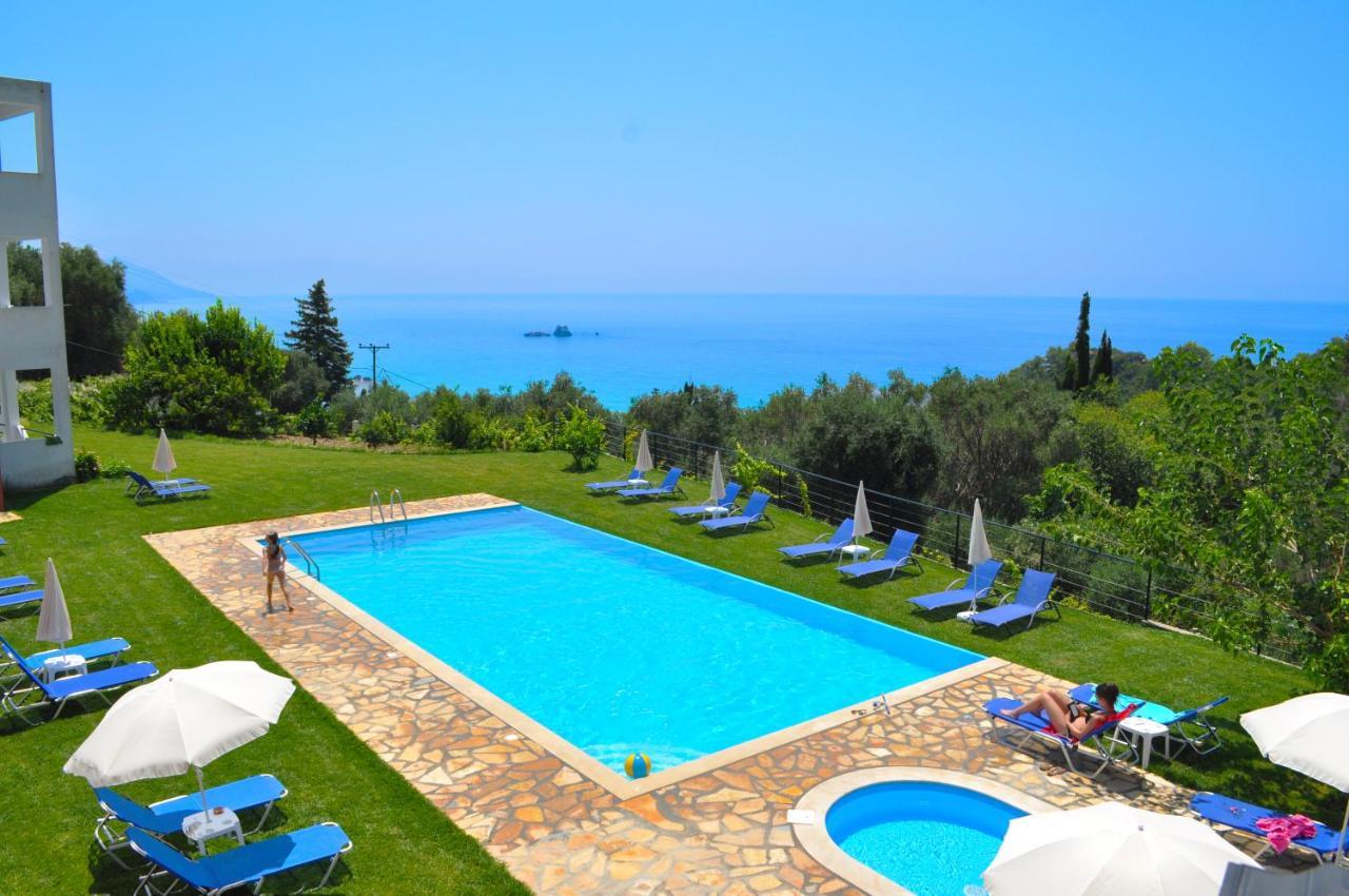 Luxury Loft Apartment With Pool - Pelekas Beach, Corfu Extérieur photo
